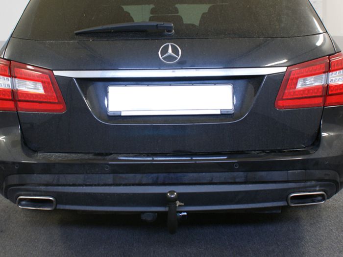 Anhängerkupplung für Mercedes-E-Klasse Kombi W 212, spez. m. AMG Sport o. Styling Paket, nicht Erdgas, Baureihe 2009-2011 V-abnehmbar